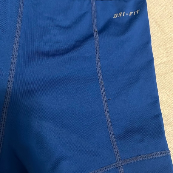 Nike pro shorts - Picture 4 of 4